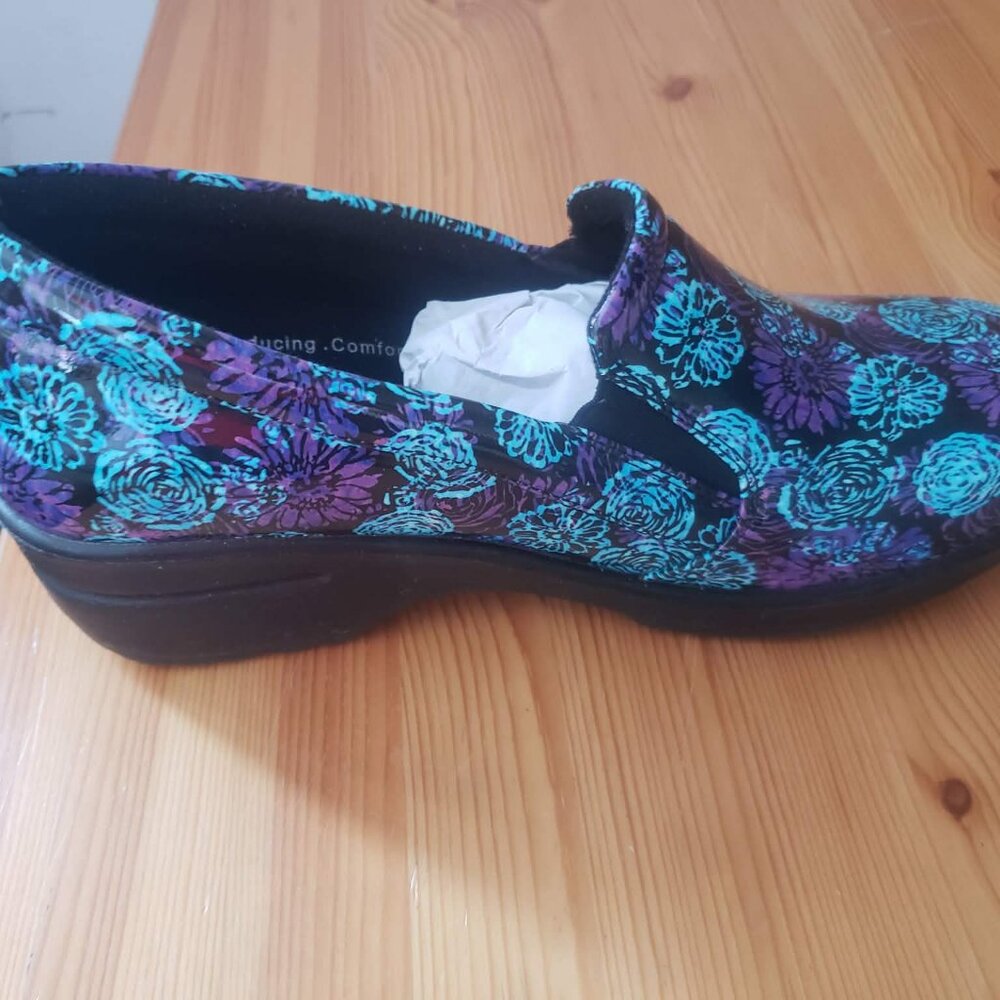 Easy Works Leeza Women’s Size 12 Wide Slip Resistant Work Shoes Orthotic Comfort